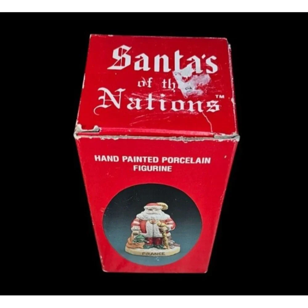 Santa's of the Nations France Pere Noel Porcelain Figurine NIB Item 8910 NOS